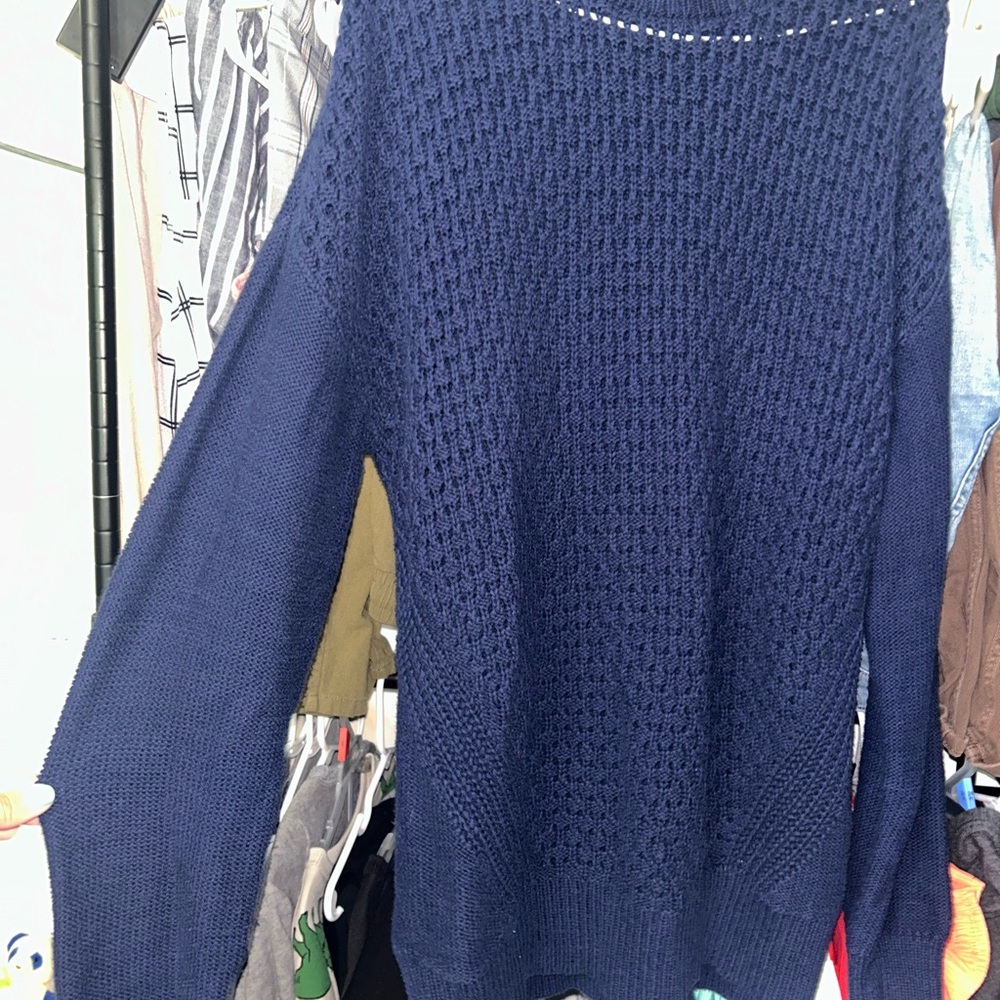 STYLUS Blue Crew Neck Sweater Classic Knit Design